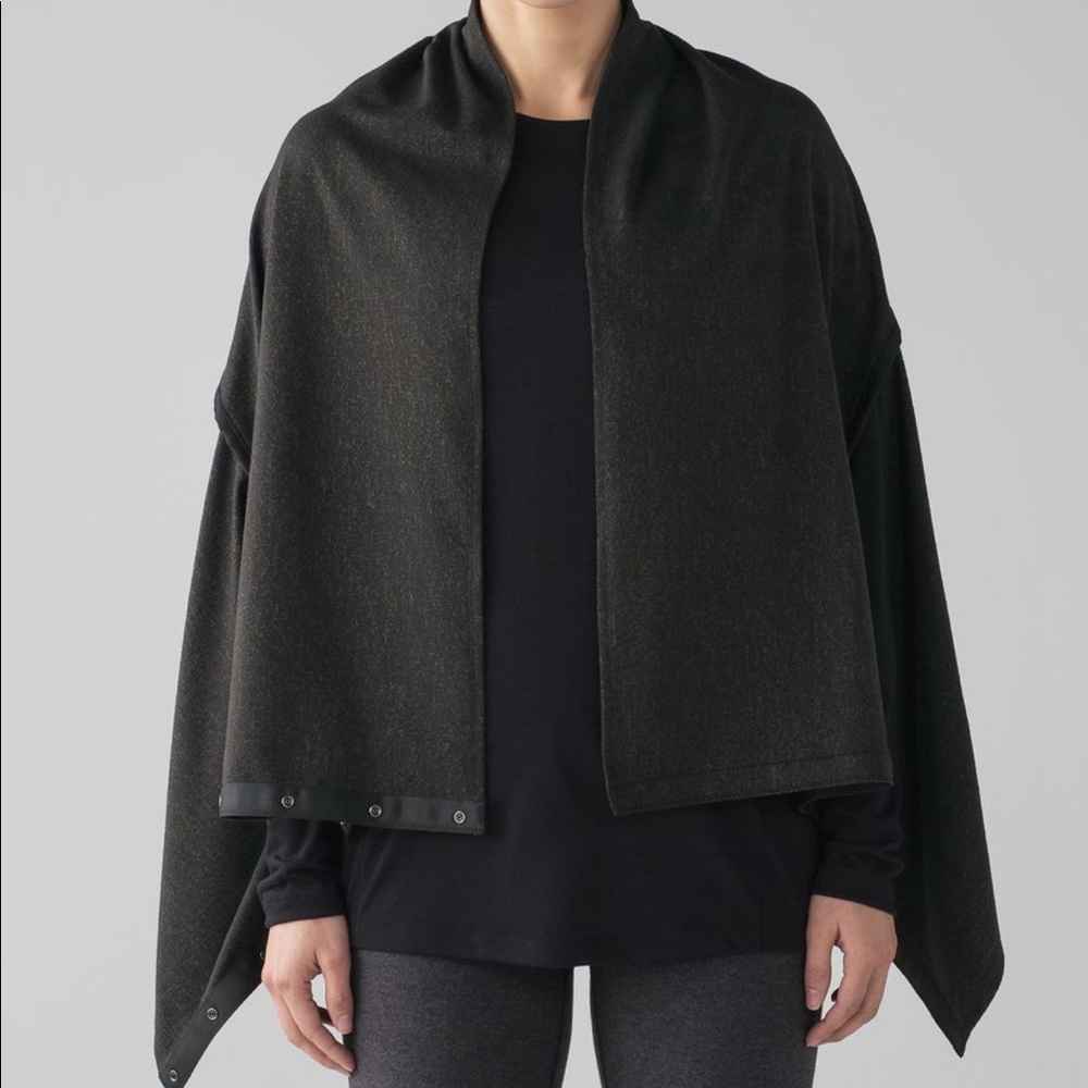 NWT- Lululemon Vinyasa Wrap